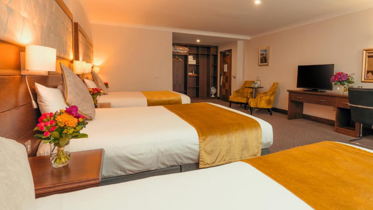 Cavan Crystal Hotel 외부 사진