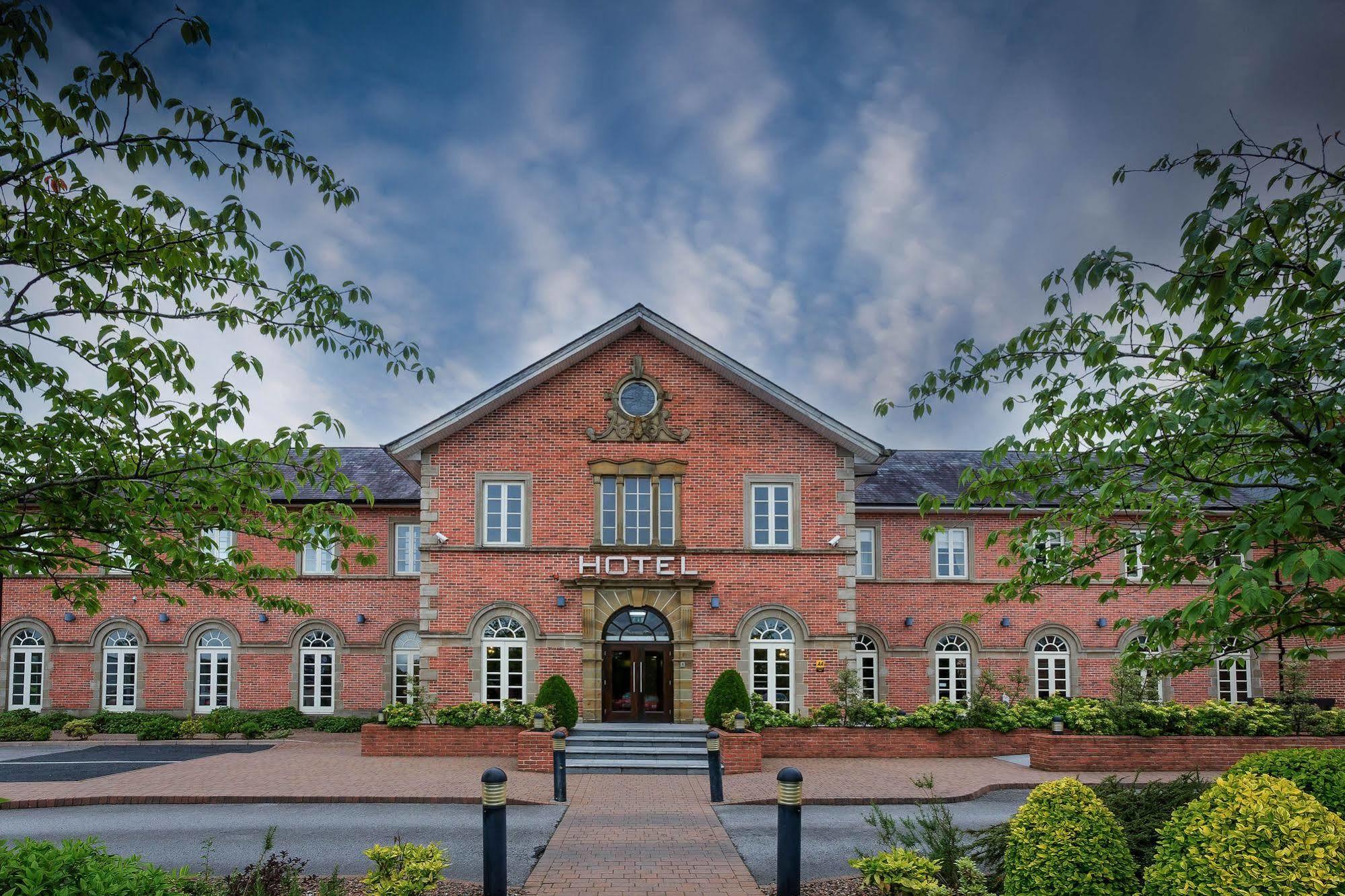 Cavan Crystal Hotel 외부 사진